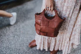 Riley Crossbody Bag - Cognac